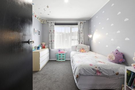 Photo of property in 5 Colorado Grove, Brooklyn, Wellington, 6021