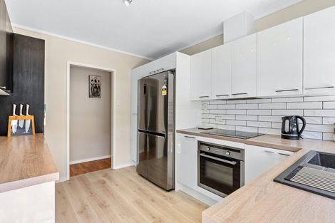 Photo of property in 15 Reynolds Place, Torbay, Auckland, 0630