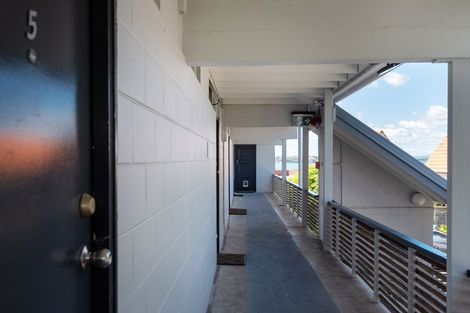 Photo of property in 3/73 Princes Street, Northcote Point, Auckland, 0627