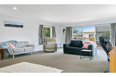 Photo of property in 35 Otupai Street, Two Mile Bay, Taupo, 3330