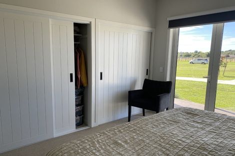 Photo of property in 22 Woven Stone Way, Ohau, Levin, 5570