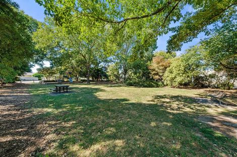 Photo of property in 42 Thackeray Place, Waltham, Christchurch, 8023