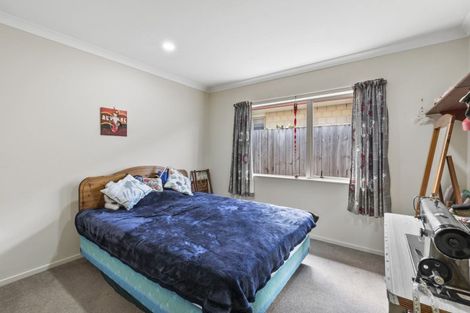 Photo of property in 10 Leanne Way, Waikanae Beach, Waikanae, 5036