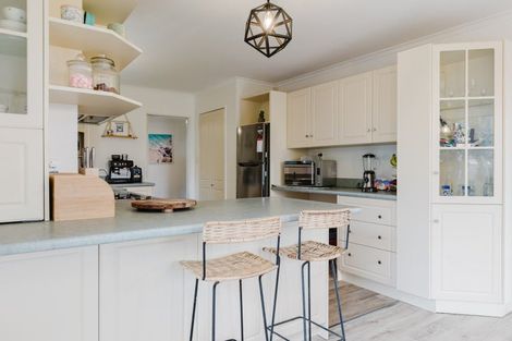 Photo of property in 43 Pencarrow Street, Highbury, Palmerston North, 4412