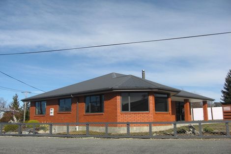 Photo of property in 4 Fraser Crescent, Twizel, 7901