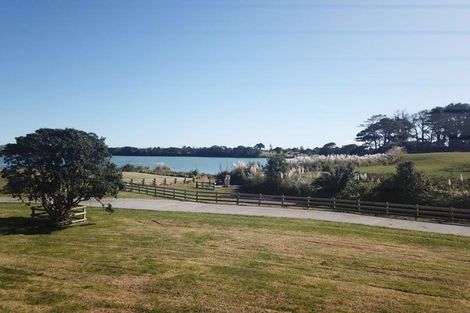 Photo of property in 17 Goble Road, Clarks Beach, 2679