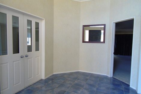 Photo of property in 20 Libnai Avenue, Clover Park, Auckland, 2019