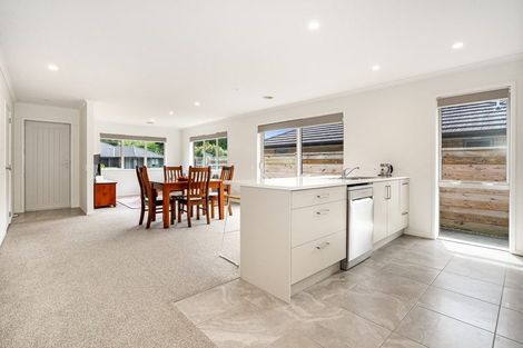 Photo of property in 5 Mooring Close, Whitby, Porirua, 5024