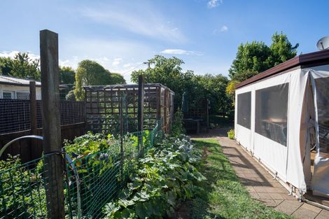 Photo of property in 251 Shakespeare Street, Leamington, Cambridge, 3432