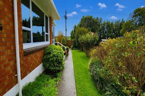 Photo of property in 2 Hood Place, Spotswood, New Plymouth, 4310