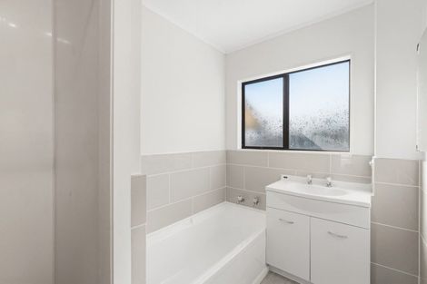 Photo of property in 33 Dingadee Street, Welcome Bay, Tauranga, 3112