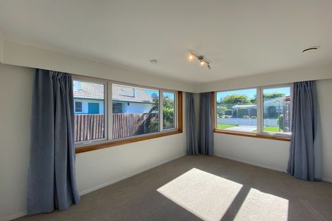 Photo of property in 8 Pelorus Place, Harewood, Christchurch, 8051