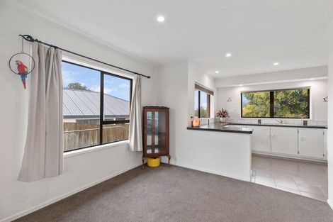 Photo of property in 13 Seaview Rise, Waiuku, 2123