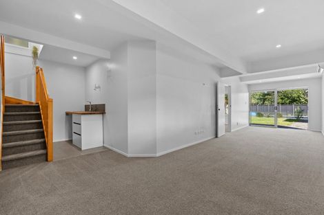 Photo of property in 6a Puketaha Road, Swanson, Auckland, 0816