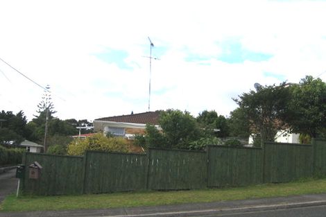 Photo of property in 2/7 Moore Street, Hillcrest, Auckland, 0627