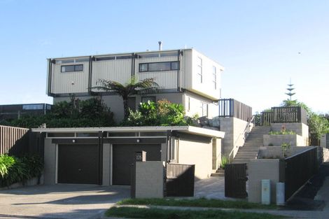 Photo of property in 105 Tutere Street, Waikanae Beach, Waikanae, 5036