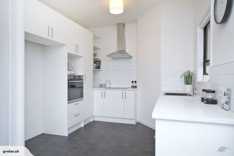 Photo of property in 2 Chalfont Street, Mangere East, Auckland, 2024