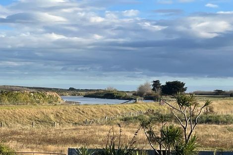 Photo of property in 1921 Parewanui Road, Parewanui, Bulls, 4894