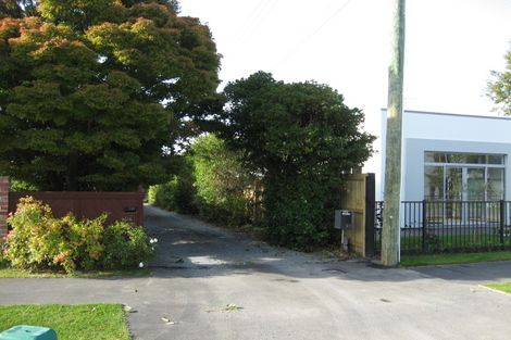 Photo of property in 114 Hamilton Avenue, Ilam, Christchurch, 8041