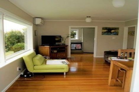 Photo of property in 2/563 East Coast Road, Browns Bay, Auckland, 0630