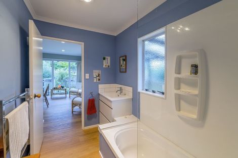 Photo of property in 35 Hicks Crescent, Waikanae Beach, Waikanae, 5036