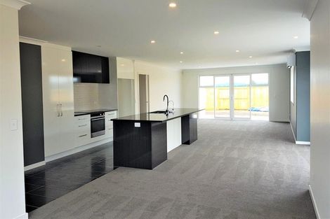 Photo of property in 89 Kaurinui Crescent, One Tree Point, 0118