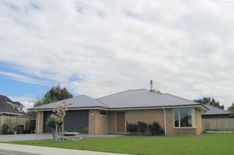 Photo of property in 7 James Drive, Woodend, 7610