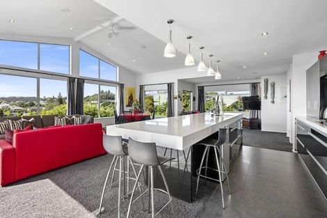 Photo of property in 86 Brougham Street, New Plymouth, 4310