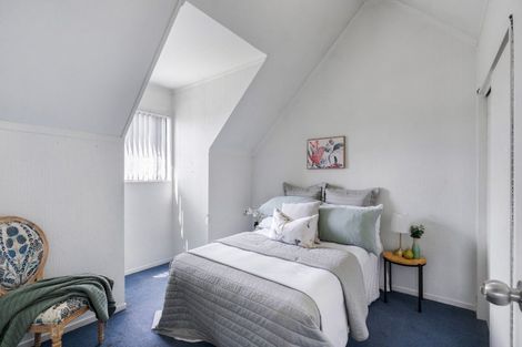 Photo of property in 2/21 Leven Lane, Totara Heights, Auckland, 2105