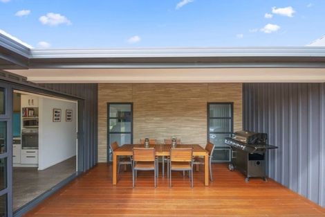 Photo of property in 48 Montgomery Crescent, Kinloch, Taupo, 3377