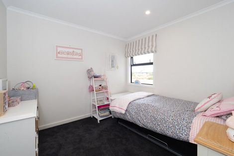 Photo of property in 4 West Bay Place, Huntingdon, Ashburton, 7774