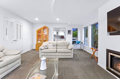 Photo of property in 18a Sylvan Park Avenue, Milford, Auckland, 0620