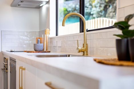 Photo of property in 62 Gloaming Hill, Titahi Bay, Porirua, 5022