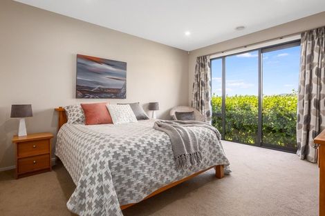Photo of property in 20 Waitaria Terrace, Aotea, Porirua, 5024