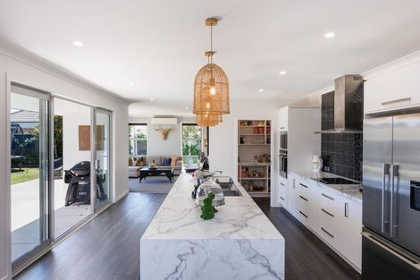 Photo of property in 30 Dogwood Way, Milson, Palmerston North, 4414