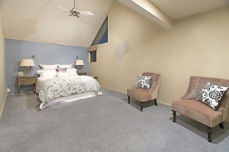 Photo of property in 33 Arkles Strand, Arkles Bay, Whangaparaoa, 0932