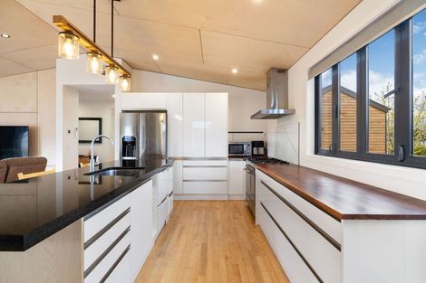 Photo of property in 31 Dingle Street, Lake Hawea, 9382