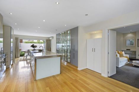 Photo of property in 51 Glandovey Road, Fendalton, Christchurch, 8052