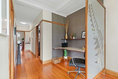 Photo of property in 16 Avon Street, Rongotea, 4476