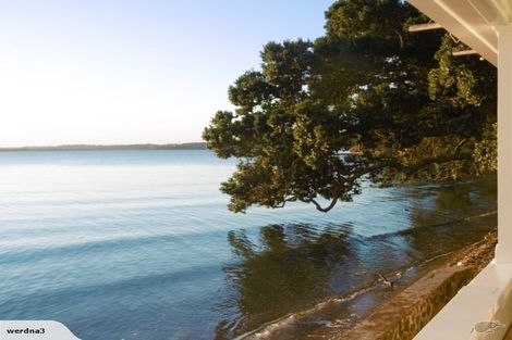 Photo of property in 11f Joan Street, Point Chevalier, Auckland, 1022