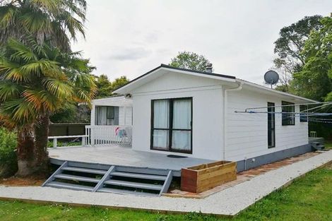 Photo of property in 4 Garner Place, Glenfield, Auckland, 0629