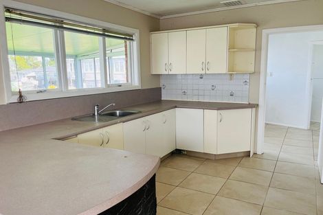Photo of property in 23 Tirimoana Road, Te Atatu South, Auckland, 0602