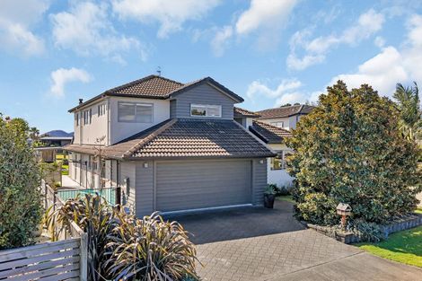 Photo of property in 9 Paradise Point Place, One Tree Point, 0118
