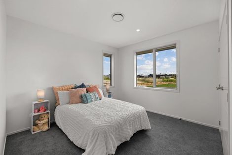 Photo of property in 6 The Lakes Drive, Kerikeri, 0230