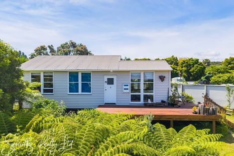 Photo of property in 21 Ngatoto Road, Tinopai, Matakohe, 0593