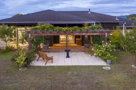 Photo of property in 9 Otupoa Way, Paraparaumu, 5032