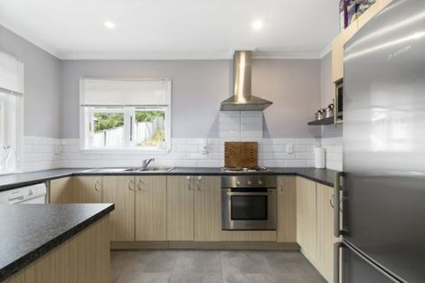 Photo of property in 19 Peel Place, Wainuiomata, Lower Hutt, 5014