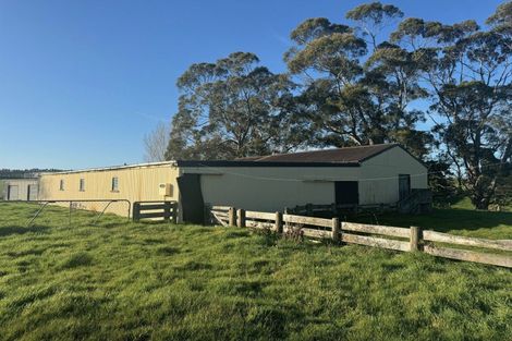Photo of property in 221 Titiroa Pine Bush Road, Waimahaka, Wyndham, 9891