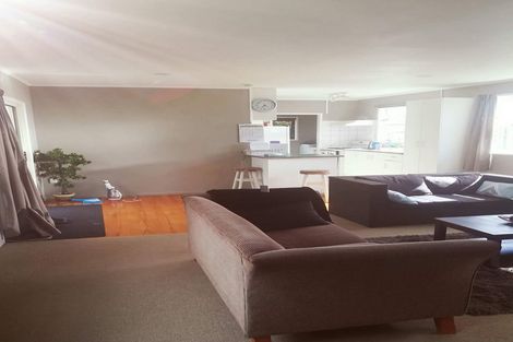 Photo of property in 1/13 Blanes Road, Weymouth, Auckland, 2103