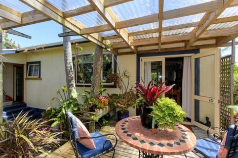 Photo of property in 65 Paynters Avenue, Strandon, New Plymouth, 4312